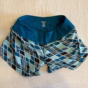 Like new: Brooks running short (size medium)